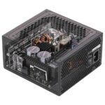 نمای داخلی پاور گرین GREEN GP1000B-EDGE