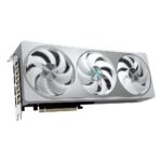روی کارت گرافیک گیگابایت GIGABYTE RTX 5070 AERO OC 12G