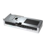 نمای پشت کارت گرافیک گیگابایت GIGABYTE RTX 5070 AERO OC 12G