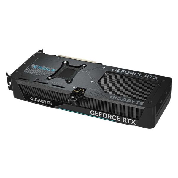 نمای کارت گرافیک گیگابایت GIGABYTE RTX 5070 EAGLE OC SFF 12G