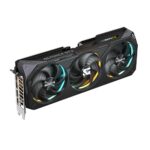 جلوی کارت گرافیک گیگابایت GIGABYTE RTX 5070 OC 12G