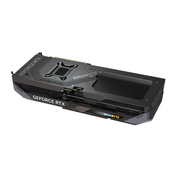پشت کارت گرافیک گیگابایت GIGABYTE RTX 5070 OC 12G