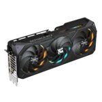 جلوی کارت گرافیک گیگابایت GIGABYTE RTX 5070 Ti OC 16G
